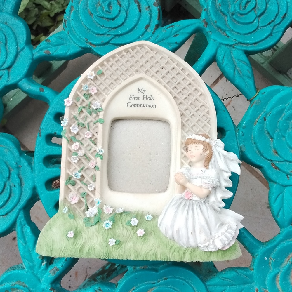 Girls First Communion Painted Ceramic Picture Frame NEW beautiful gift